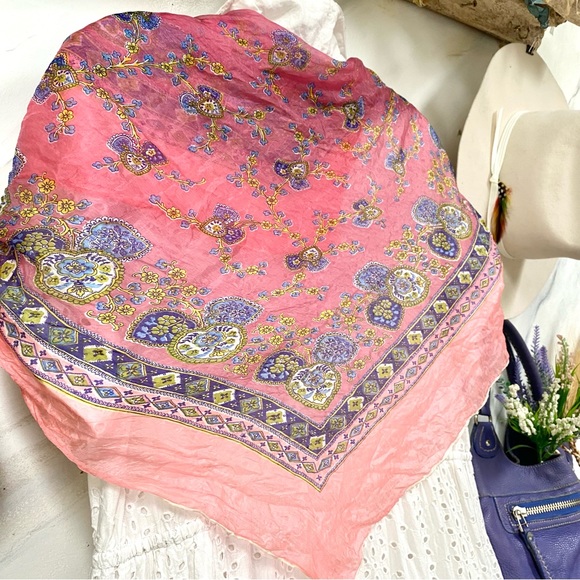 Vintage Accessories - Stunning SILK Boho prairie/country scarf w paisley/floral/granny/cottage vibe